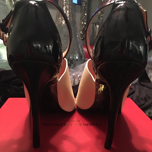 Charles Jourdan Colorblock Pump, Bone/Blk (Sz 10) - Picture 4 of 4